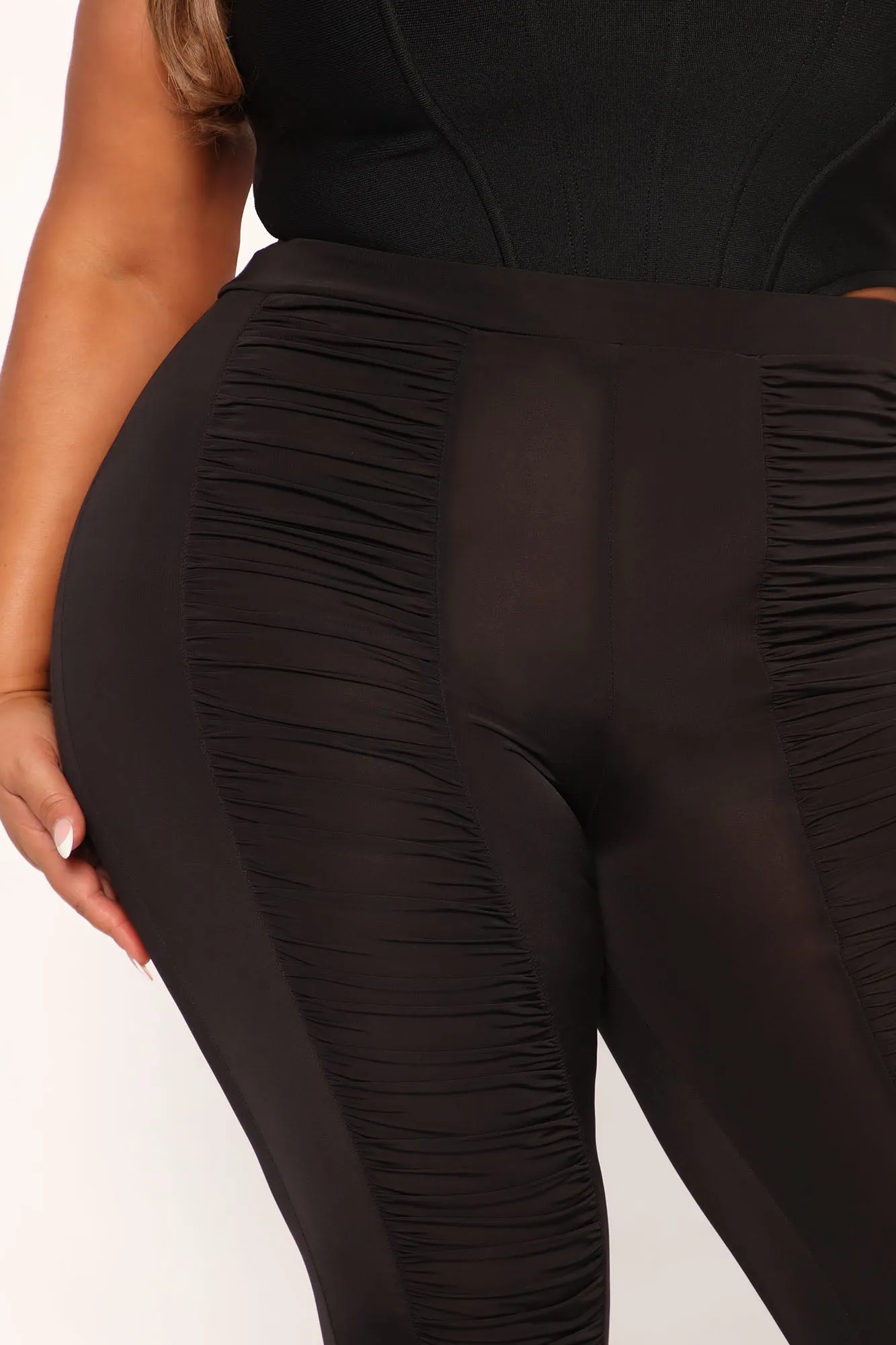 All Good Ruched Pant 33 - Black