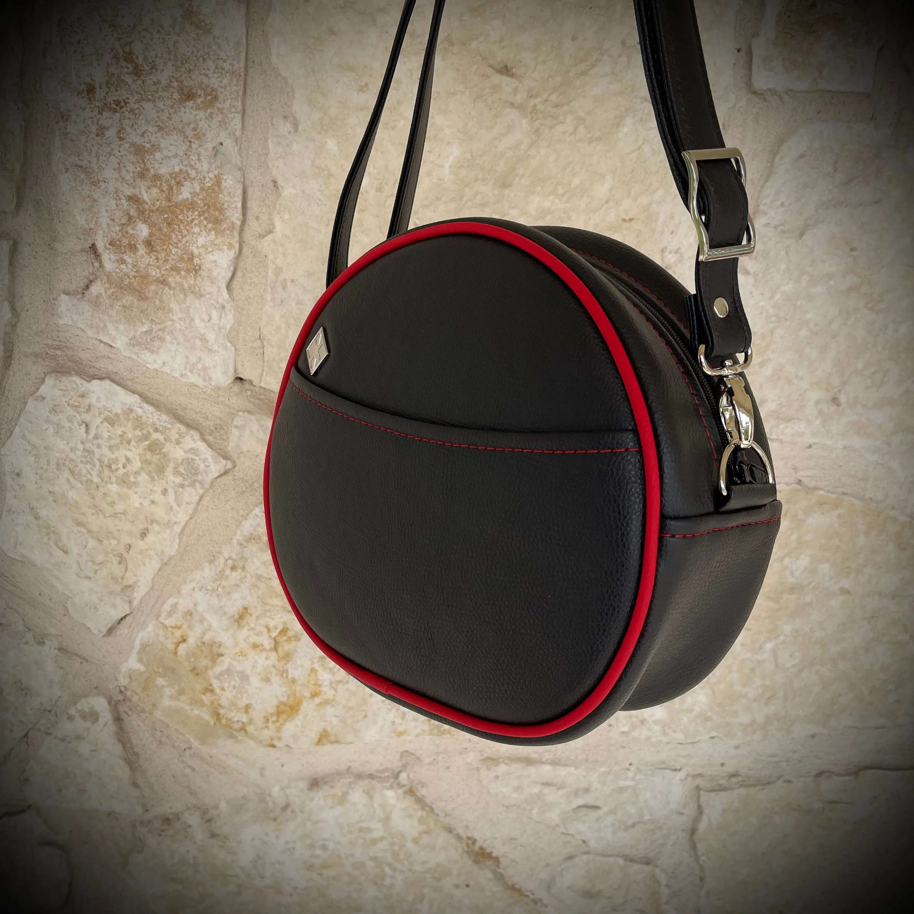 Drippy Drop X Eye Shadow Skull - Symphony Black & Matte Red - *PRE-ORDER