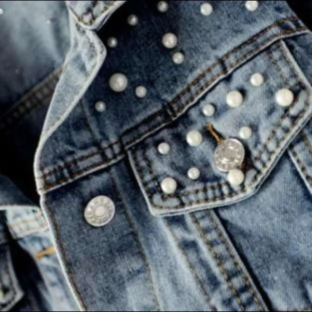 Embellished shoulders women's denim jacket