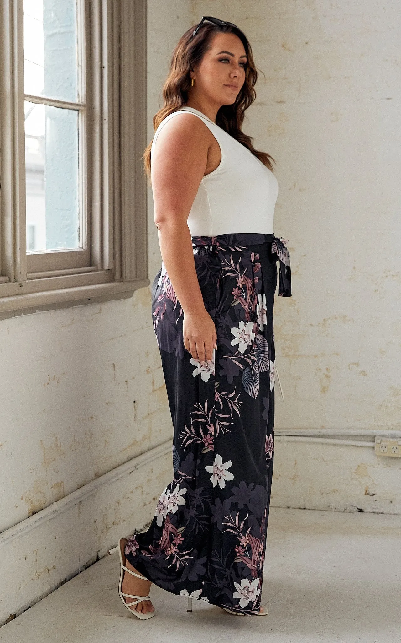 Paradise Lily Pants - Black Floral