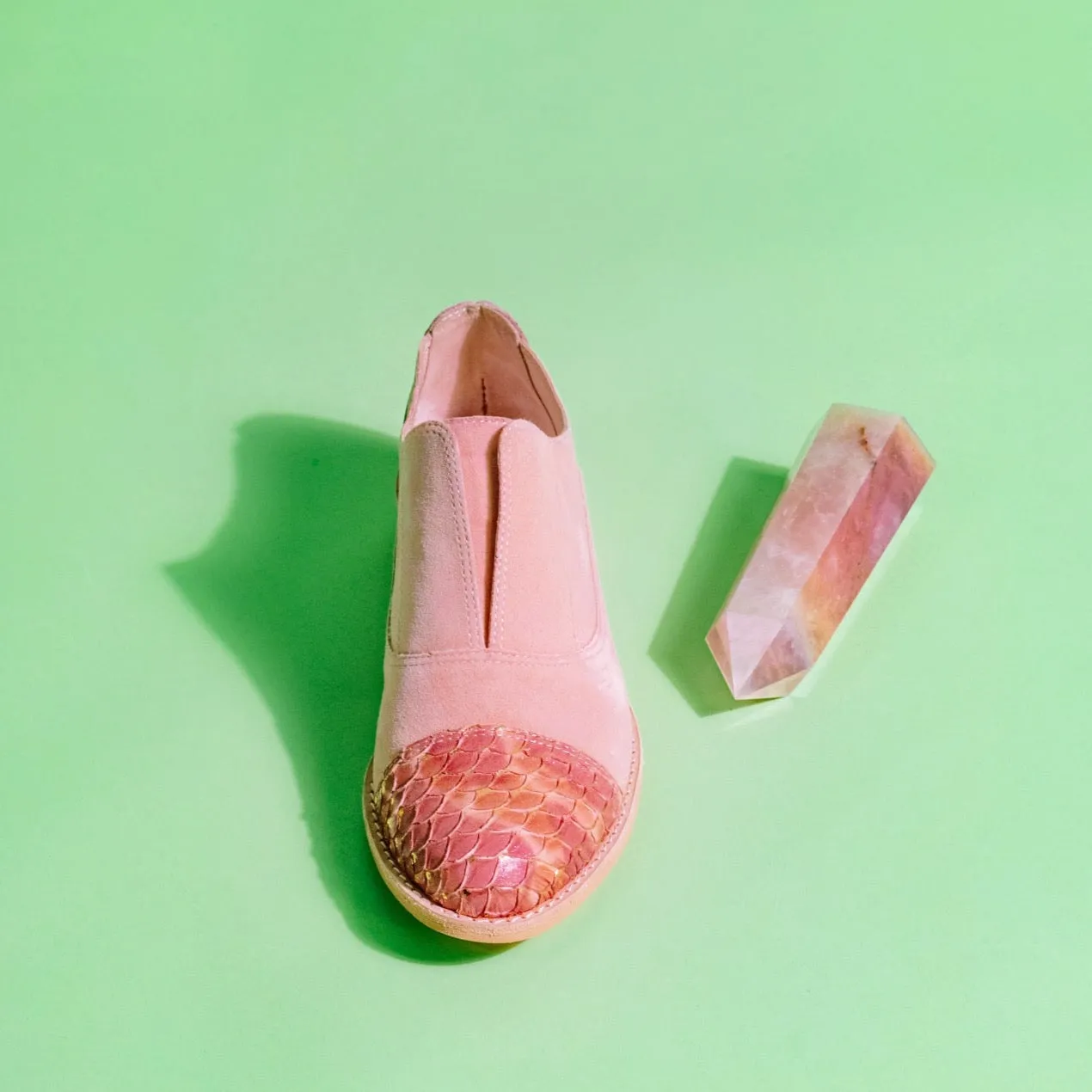 ROSE QUARTZ Pink & Gold Oxfords